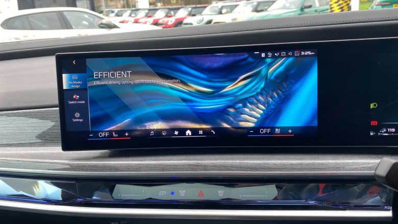 BMW 7 Series M760e xDrive 4dr Auto Saloon